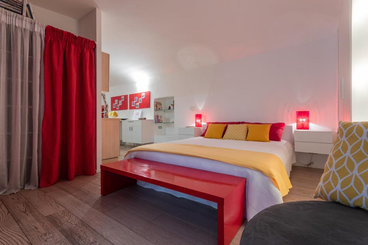 Red Studio Near Porta Nuova By Wonderful Italy Turin Exterior photo