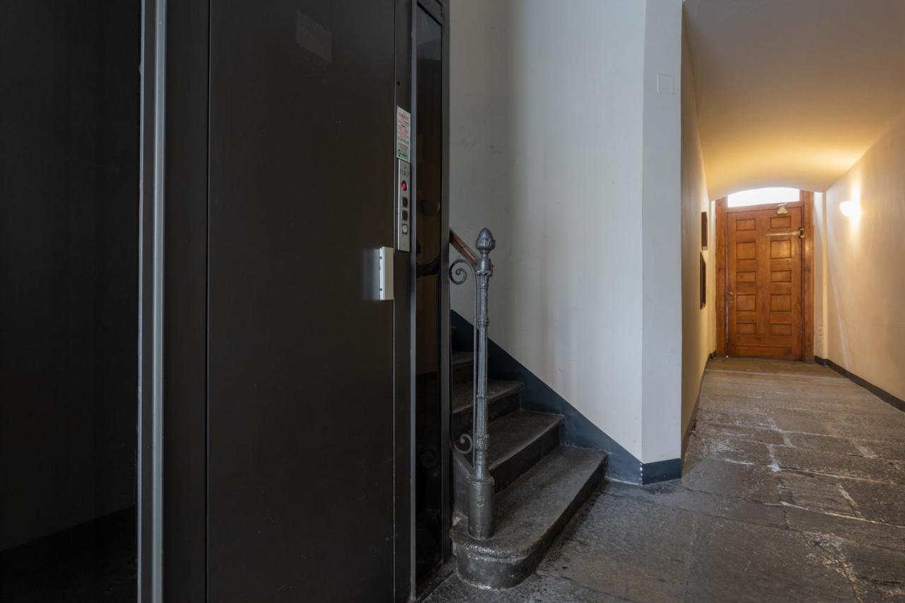 Red Studio Near Porta Nuova By Wonderful Italy Turin Exterior photo
