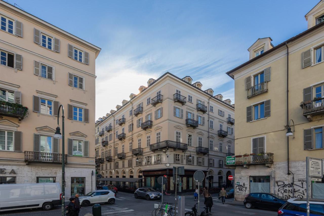 Red Studio Near Porta Nuova By Wonderful Italy Turin Exterior photo